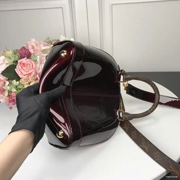 Fashionrepsfam ru Bags LV 19T1L0241 0802